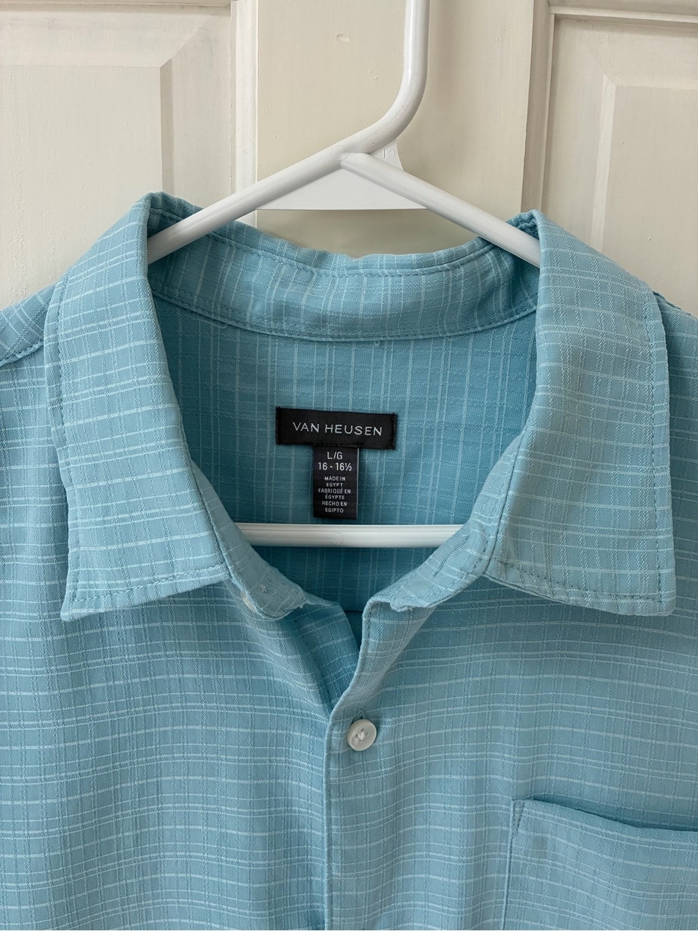 Two Van Heusen Men’s Short Sleeve Shirt - Aqua And Grey - Picture 4 of 10